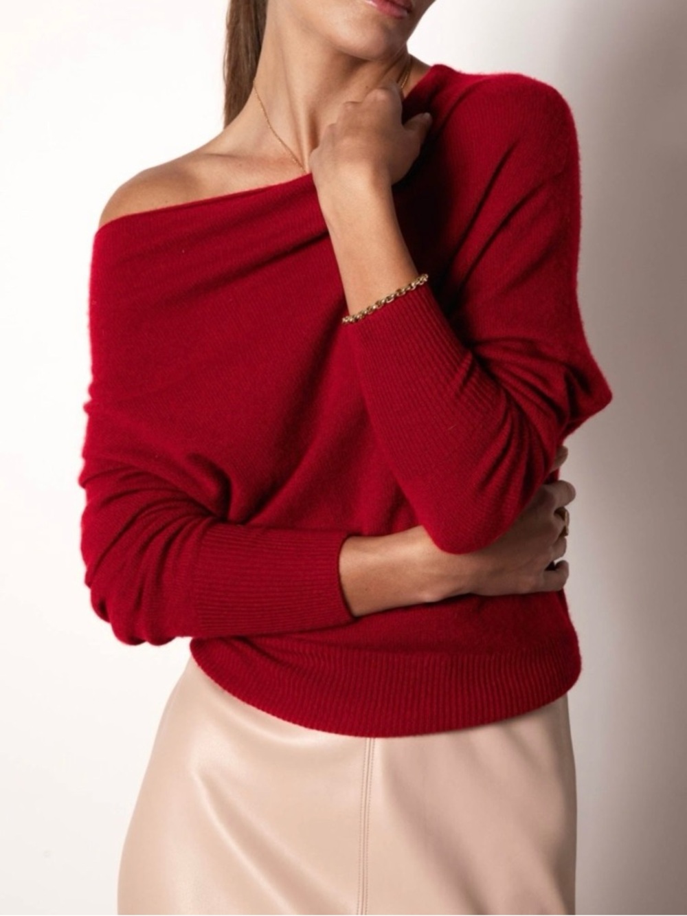 Brochu Walker Lori Off Shoulder Cashmere Sweater in Crimson Red, Size S